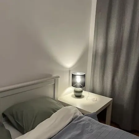 Cosy Loft-like Flat Nearby City Centre Apartament Gdańsk